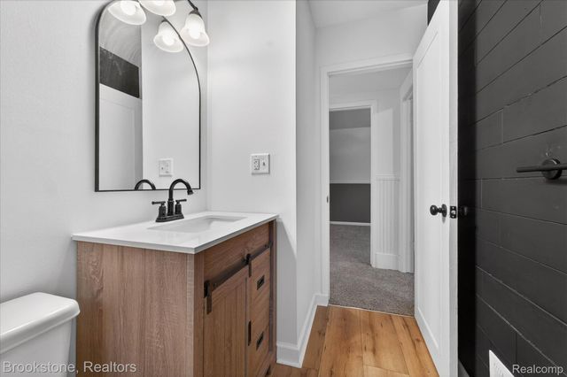 20305 Ellis Street, Roseville, MI 48066