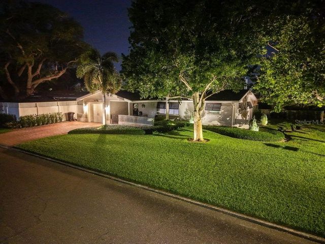 1150 48TH STREET N, St Petersburg, FL 33713