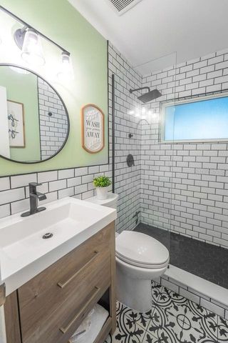 1150 48TH STREET N, St Petersburg, FL 33713