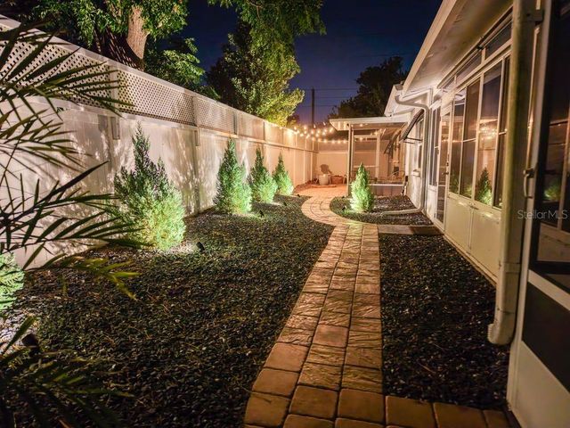 1150 48TH STREET N, St Petersburg, FL 33713