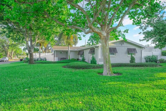 1150 48TH STREET N, St Petersburg, FL 33713