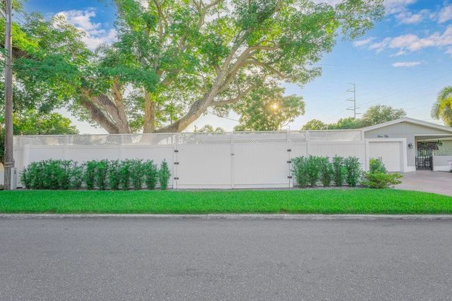 1150 48TH STREET N, St Petersburg, FL 33713