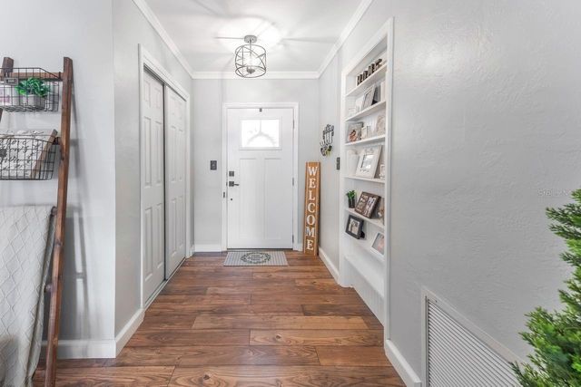 1150 48TH STREET N, St Petersburg, FL 33713