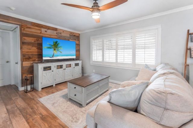 1150 48TH STREET N, St Petersburg, FL 33713