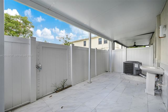 1130 SW 6th Ct, Homestead, FL 33034