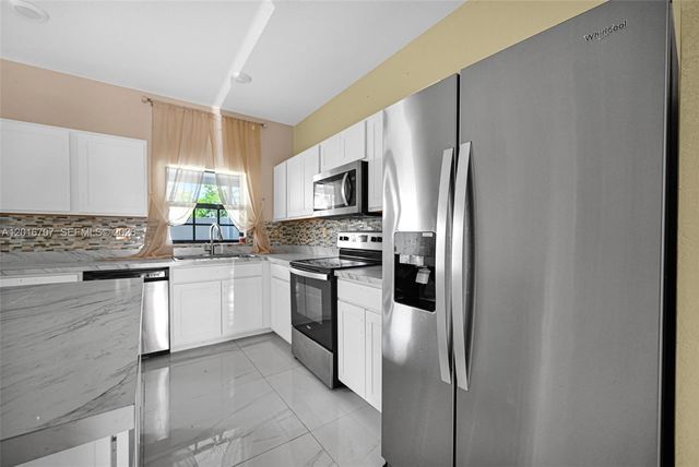 1130 SW 6th Ct, Homestead, FL 33034