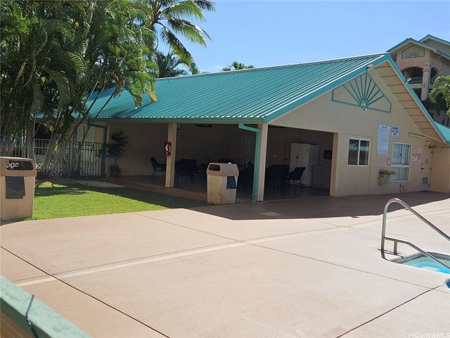 3075 Ala Poha Place 1703, Honolulu, HI 96818