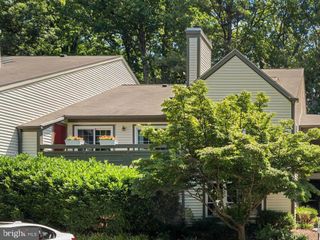 2221 LOVEDALE LN #UNIT I, Reston, VA 20191