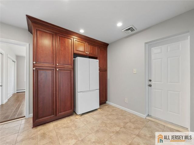 55 Gurley Road, Edison, NJ 08817