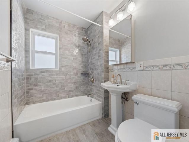 55 Gurley Road, Edison, NJ 08817