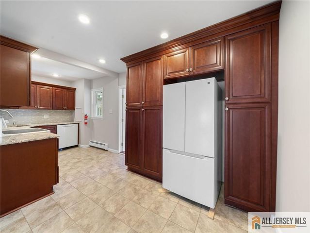 55 Gurley Road, Edison, NJ 08817