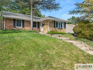 55 Gurley Road, Edison, NJ 08817