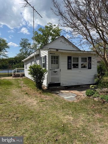 131 LAKESIDE AVE, Franklinville, NJ 08322
