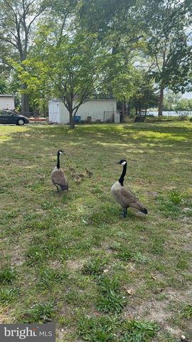 131 LAKESIDE AVE, Franklinville, NJ 08322