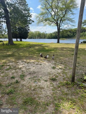 131 LAKESIDE AVE, Franklinville, NJ 08322