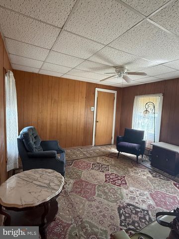 131 LAKESIDE AVE, Franklinville, NJ 08322