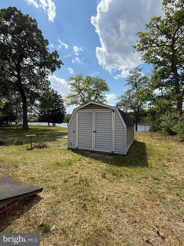 131 LAKESIDE AVE, Franklinville, NJ 08322
