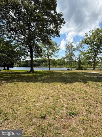131 LAKESIDE AVE, Franklinville, NJ 08322