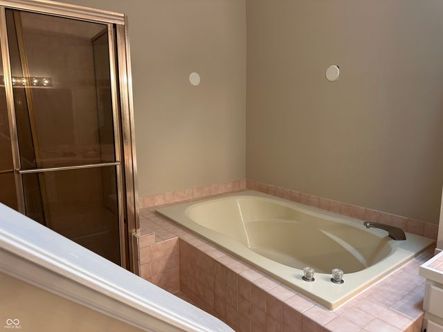 8138 Foxchase Circle, Indianapolis, IN 46256