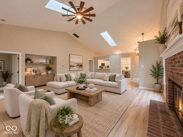 8138 Foxchase Circle, Indianapolis, IN 46256