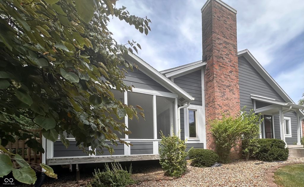 8138 Foxchase Circle, Indianapolis, IN 46256