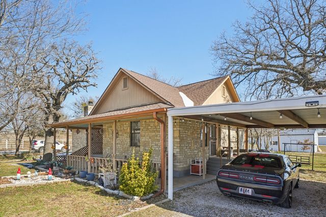 203 Walker Bend Road, Weatherford, TX 76088