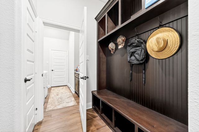 231 Heirloom Drive, Mclendon Chisholm, TX 75032