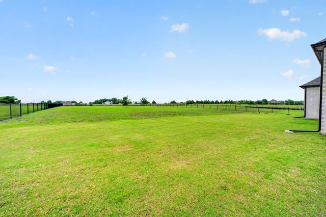 231 Heirloom Drive, Mclendon Chisholm, TX 75032