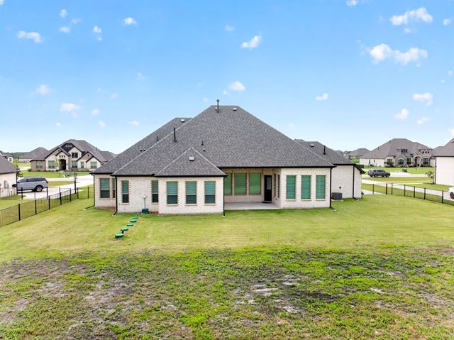 231 Heirloom Drive, Mclendon Chisholm, TX 75032