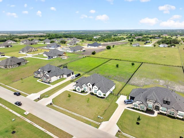 231 Heirloom Drive, Mclendon Chisholm, TX 75032