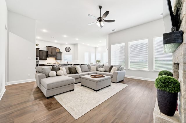 231 Heirloom Drive, Mclendon Chisholm, TX 75032