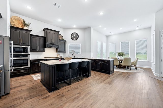 231 Heirloom Drive, Mclendon Chisholm, TX 75032