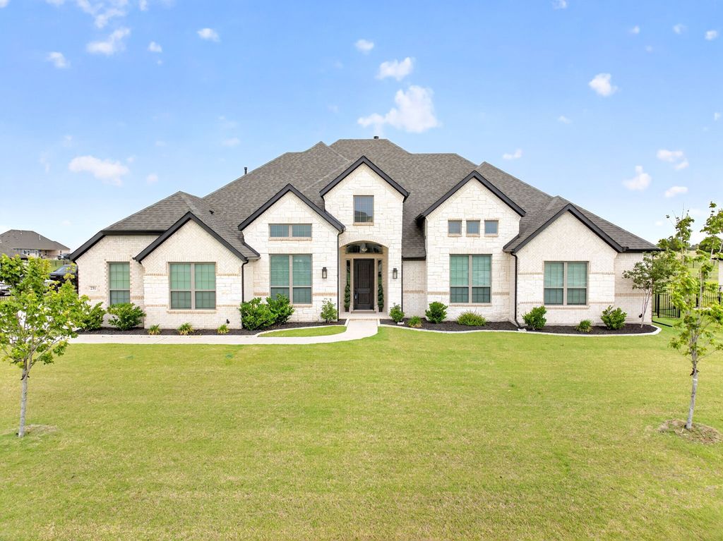 231 Heirloom Drive, Mclendon Chisholm, TX 75032