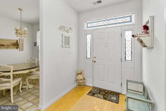 89 CHAMBER LN, Columbus, NJ 08022