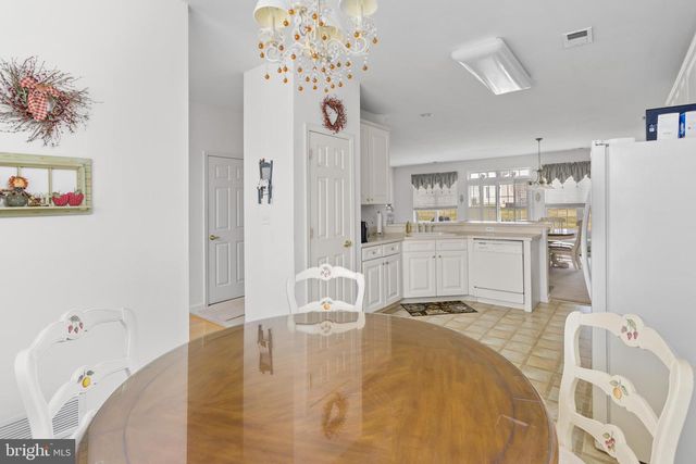 89 CHAMBER LN, Columbus, NJ 08022