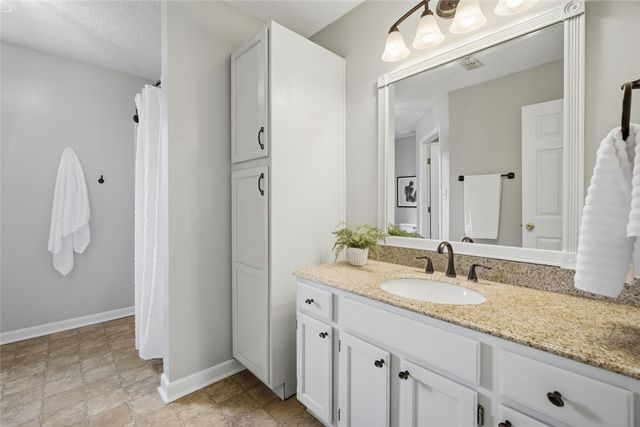 80 Cambridge Drive, Springboro, OH 45066