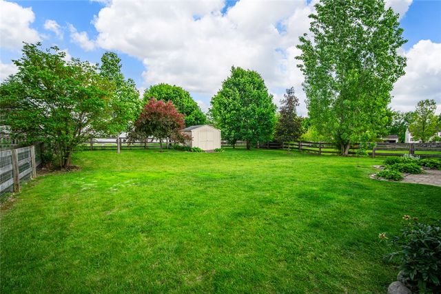 80 Cambridge Drive, Springboro, OH 45066