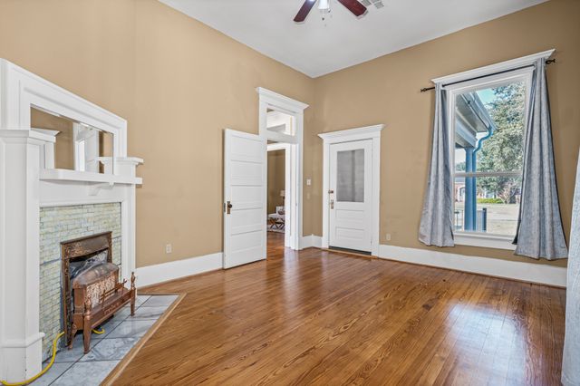 436 Craig Street, Hillsboro, TX 76645