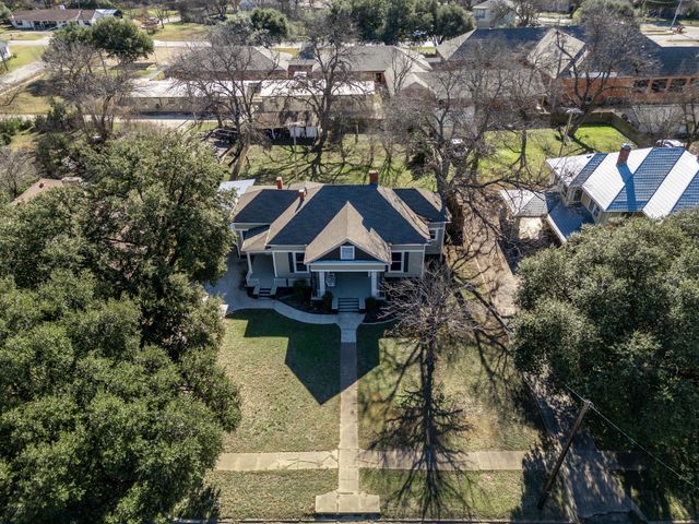 436 Craig Street, Hillsboro, TX 76645