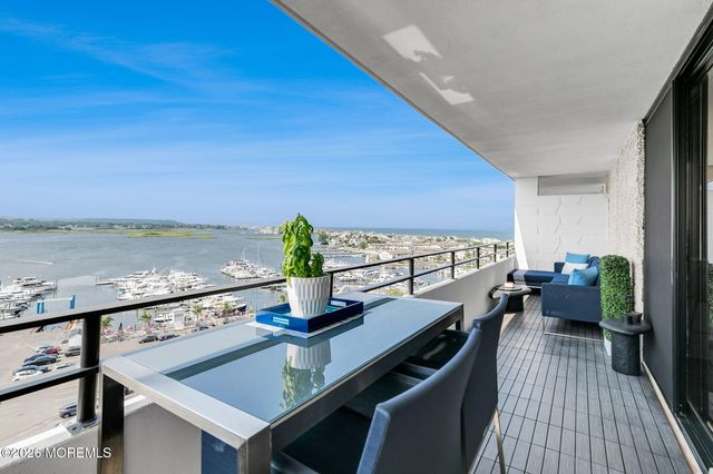 1 Channel Drive 1109, Monmouth Beach, NJ 07750