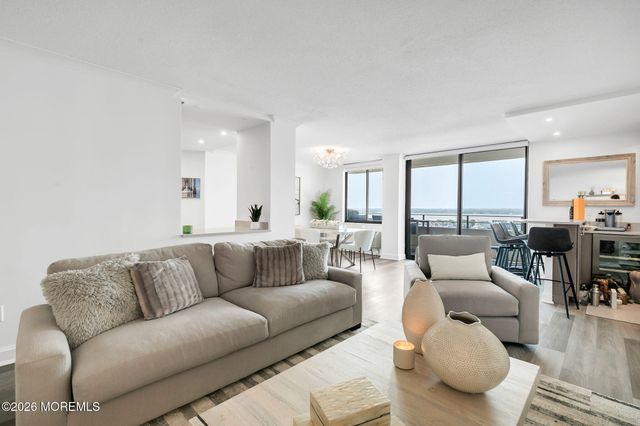 1 Channel Drive 1109, Monmouth Beach, NJ 07750