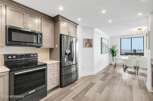 1 Channel Drive 1109, Monmouth Beach, NJ 07750