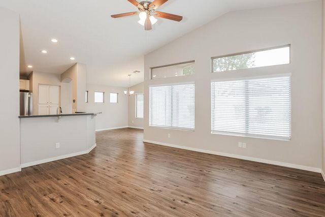 6794 W Quail Avenue, Glendale, AZ 85308