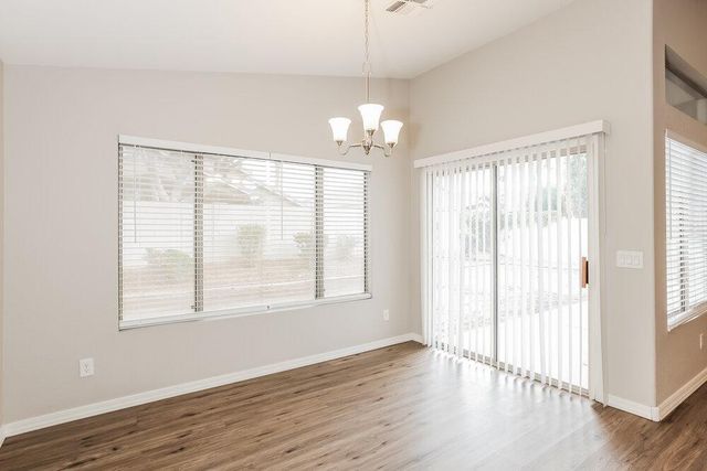 6794 W Quail Avenue, Glendale, AZ 85308