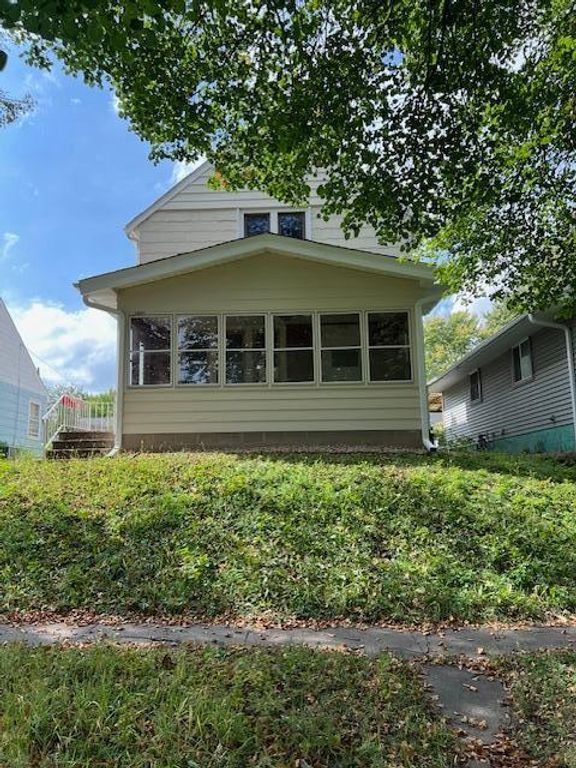 1071 Matilda Street, Saint Paul, MN 55117