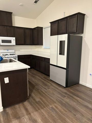 1108 Ventura Street, Avenal, CA 93204