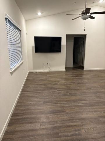 1108 Ventura Street, Avenal, CA 93204