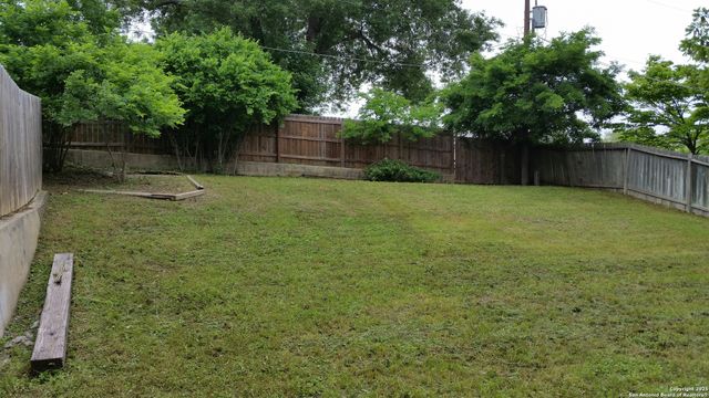 113 Little Oaks, San Antonio, TX 78233