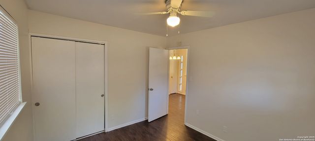 113 Little Oaks, San Antonio, TX 78233