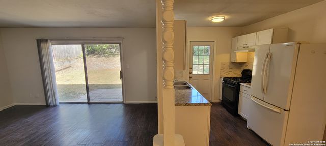 113 Little Oaks, San Antonio, TX 78233